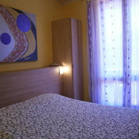 Chiara 3*