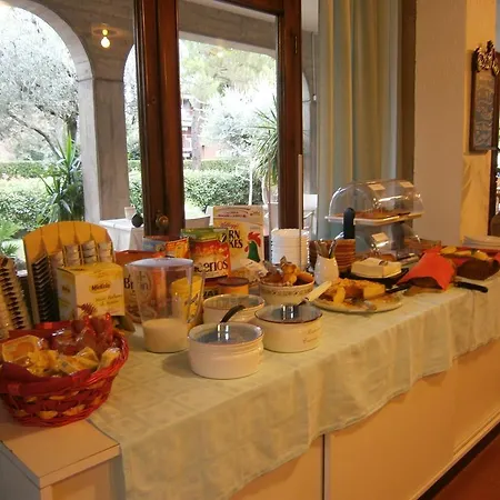 Hotel Chiara Sirmione