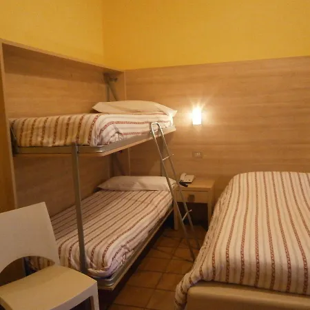 Chiara 3* Sirmione